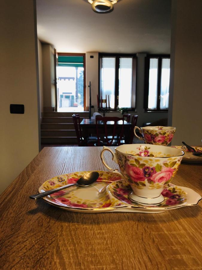 Casa Elisabetta Apartment เปสเคียรา เดล การ์ดา ภายนอก รูปภาพ